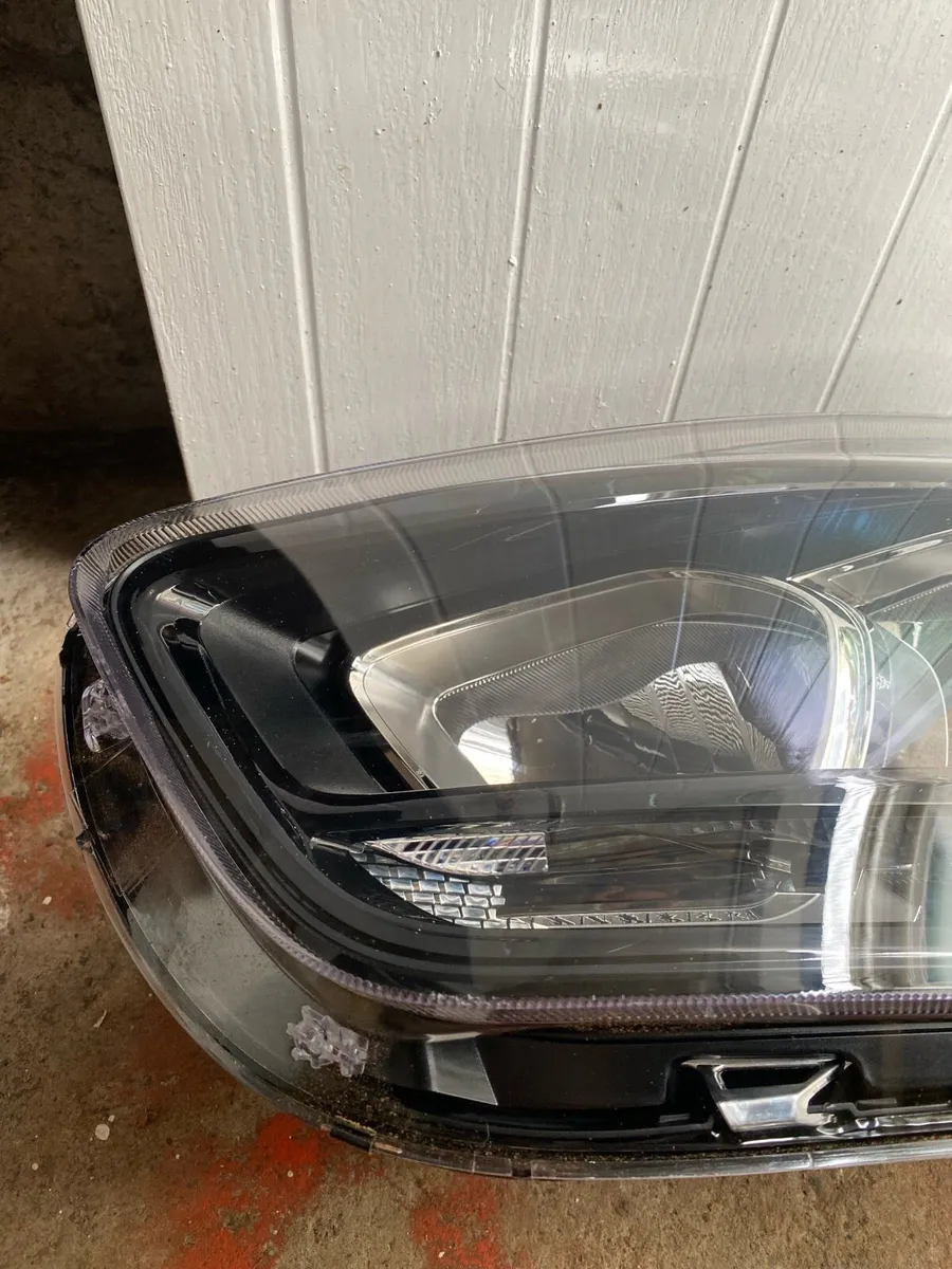 2018-2022 Ford transit custom headlight - Image 2