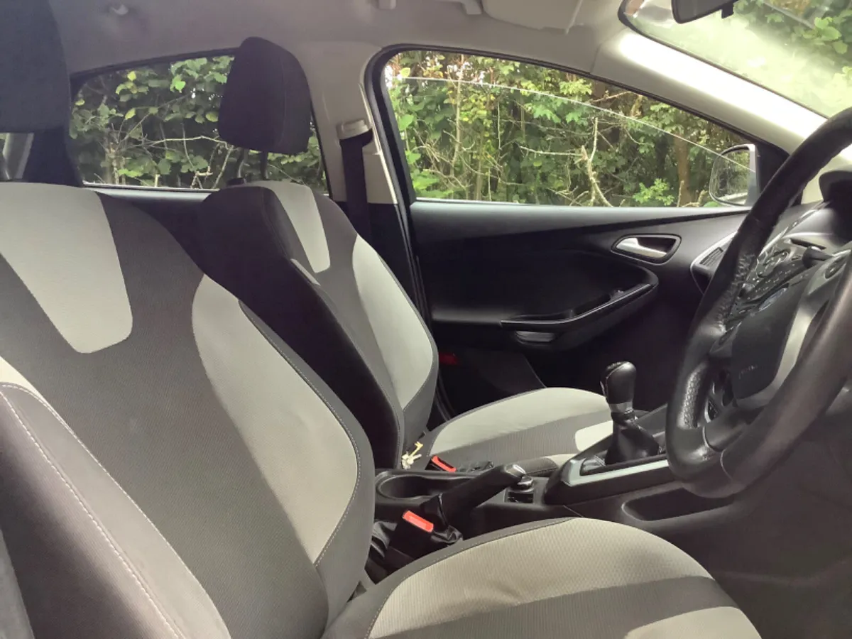 2014 1.0 ECOBOOST 100PS ZETEC FORD FOCUS NEW TEST - Image 4