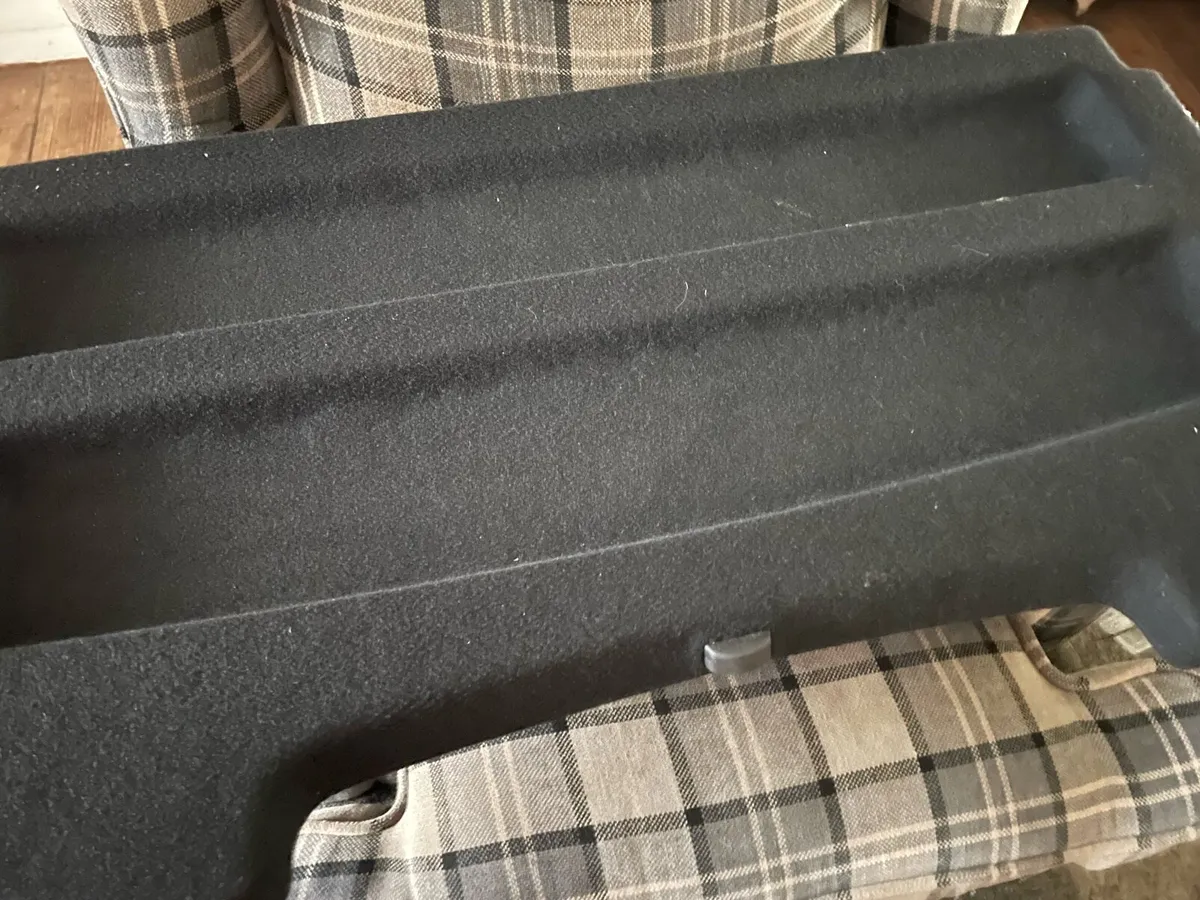 Parcel shelve for a Dacia sandero - Image 3