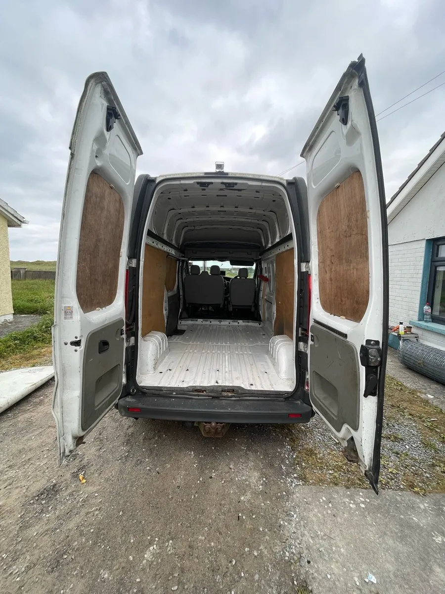Vauxhall Vivaro High Roof - Image 2