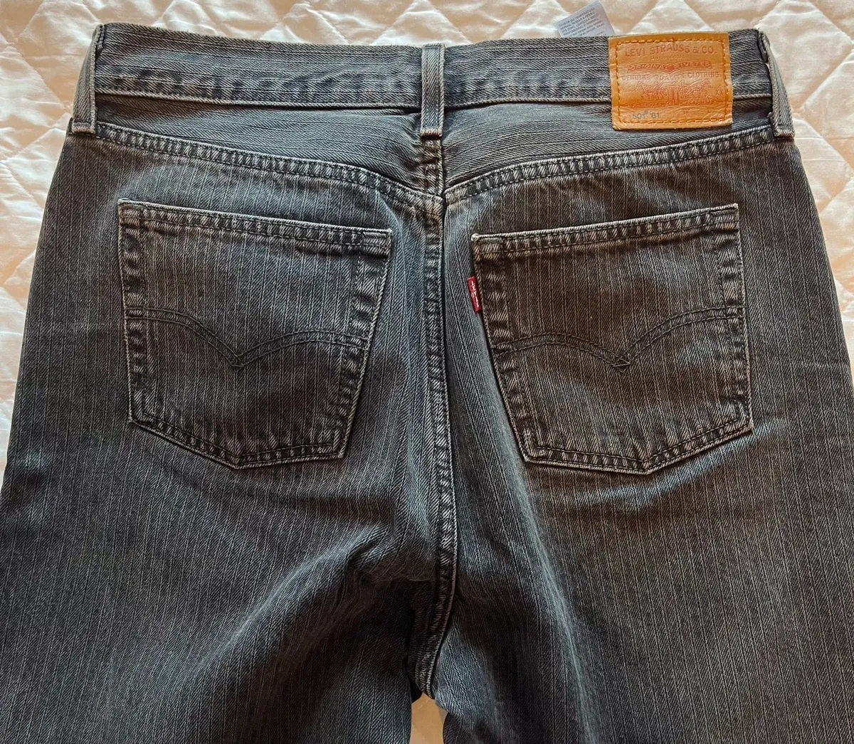 Women’s Levi Jeans - Image 4
