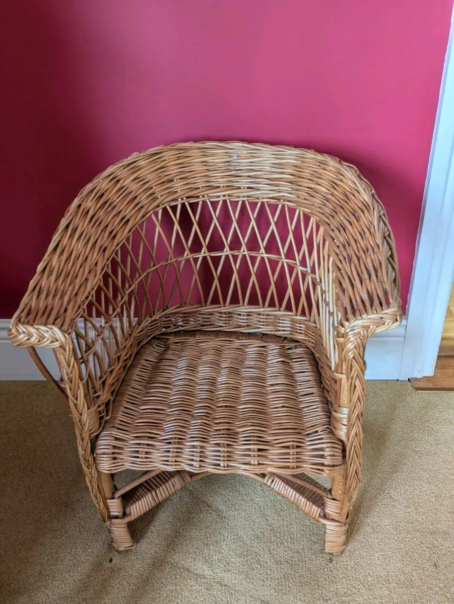 Wicker chair for children - Image 1