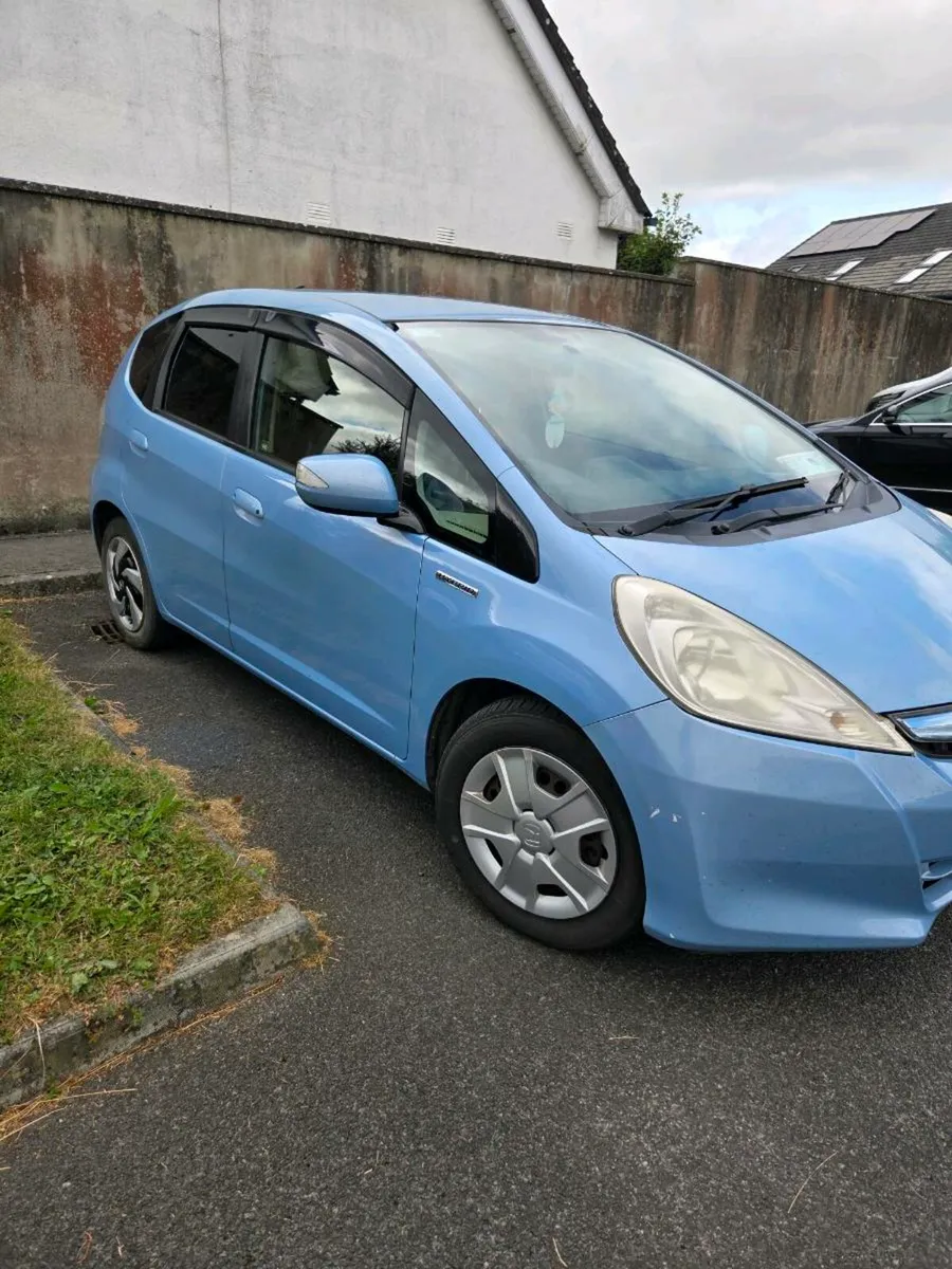 2013 Honda Fit Self Charging Hybrid Automatic - Image 2