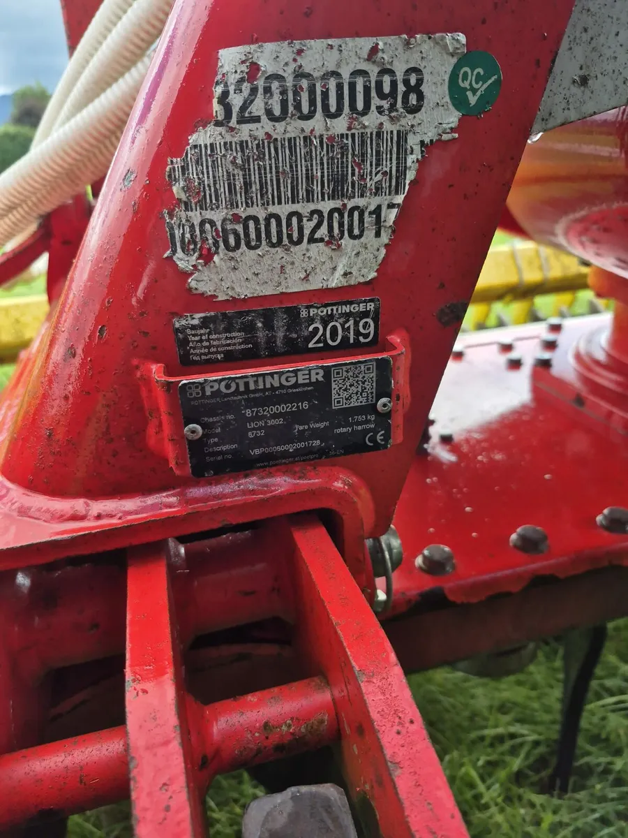 Pottinger 2019 Harrow with Seed Box mounted - Image 2