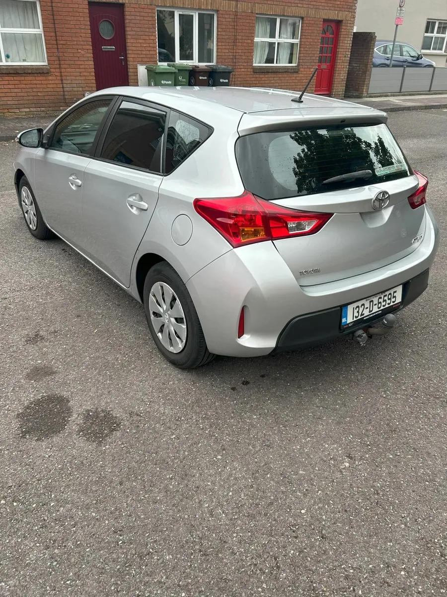 2013 Toyota Auris 1.4 Diesel Van - Image 3