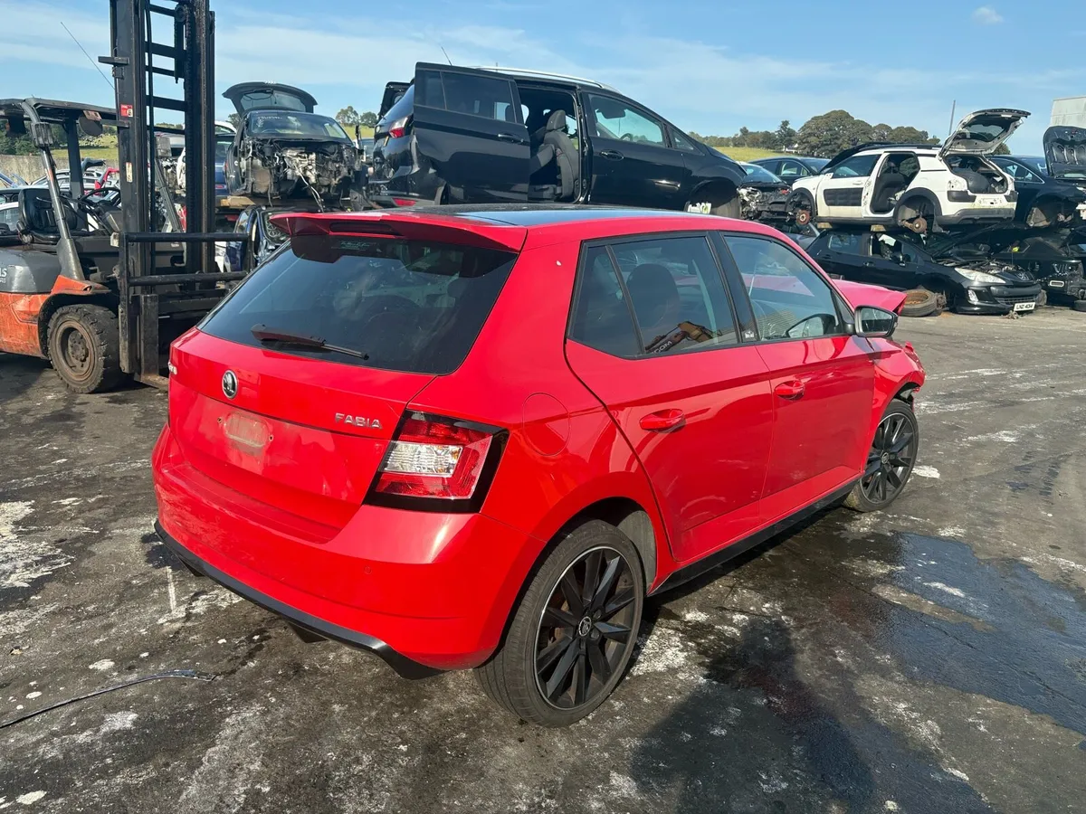 FOR BREAKING 2017 SKODA FABIA MONTE CARLO 1.2P - Image 4