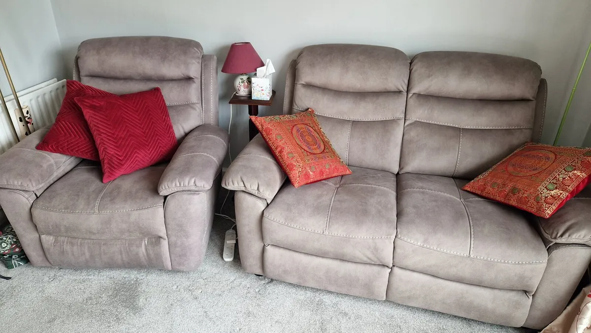 2 seater sofa plus reclining armchair - Image 1