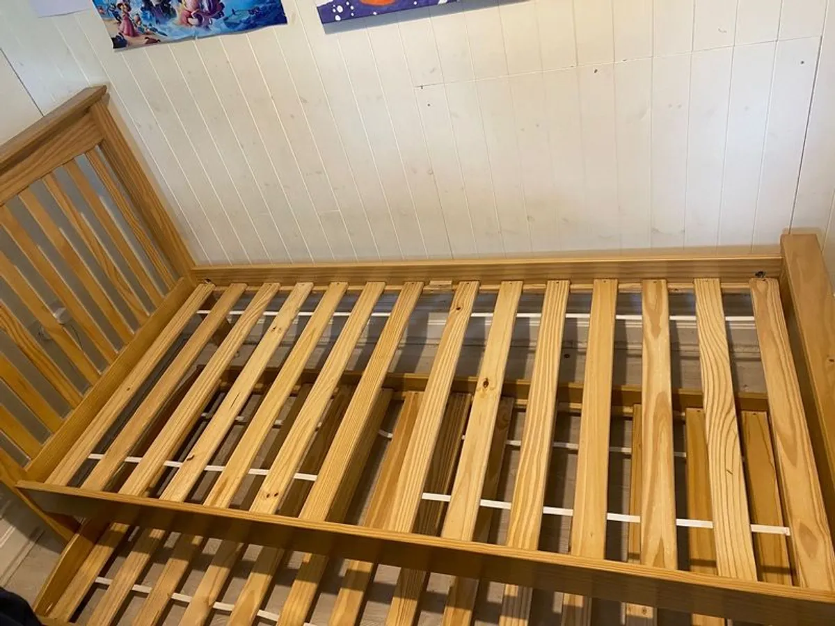 Beds - Image 2