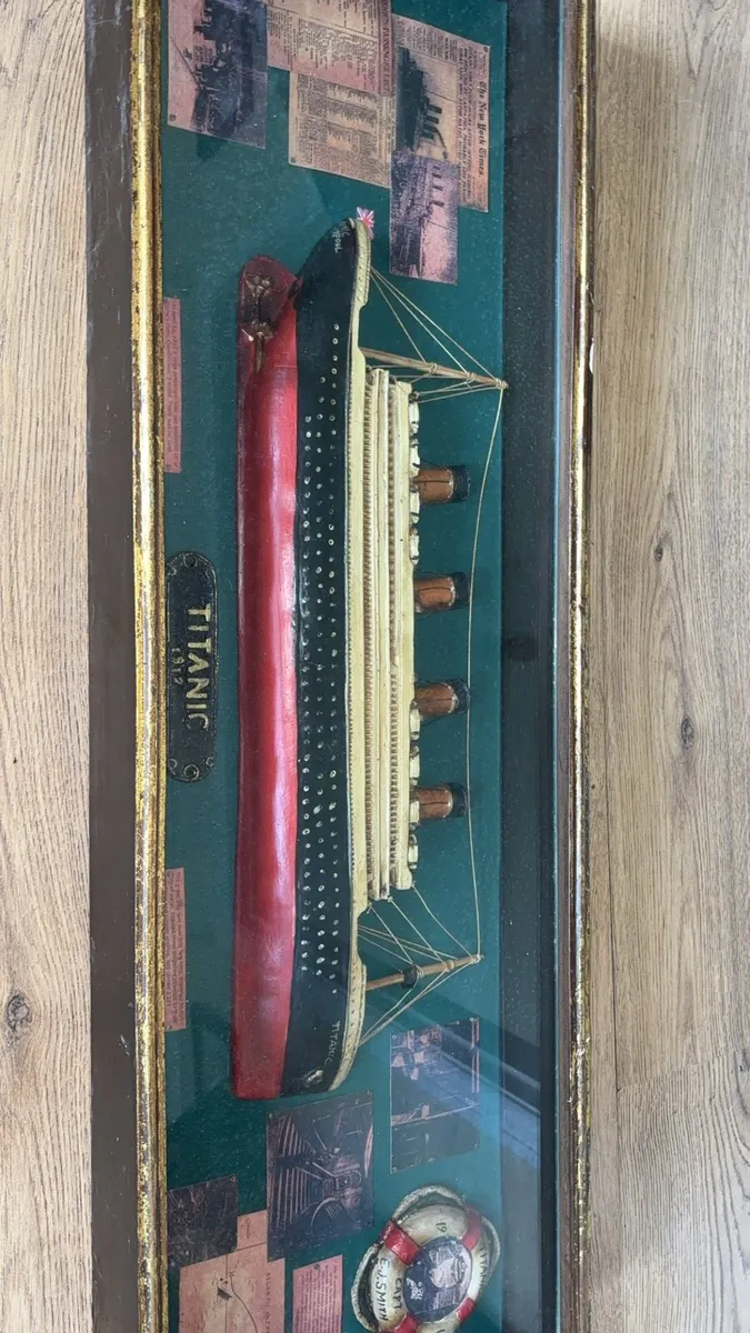 Vintage 1912 Titanic model Ship in glass box - Image 2