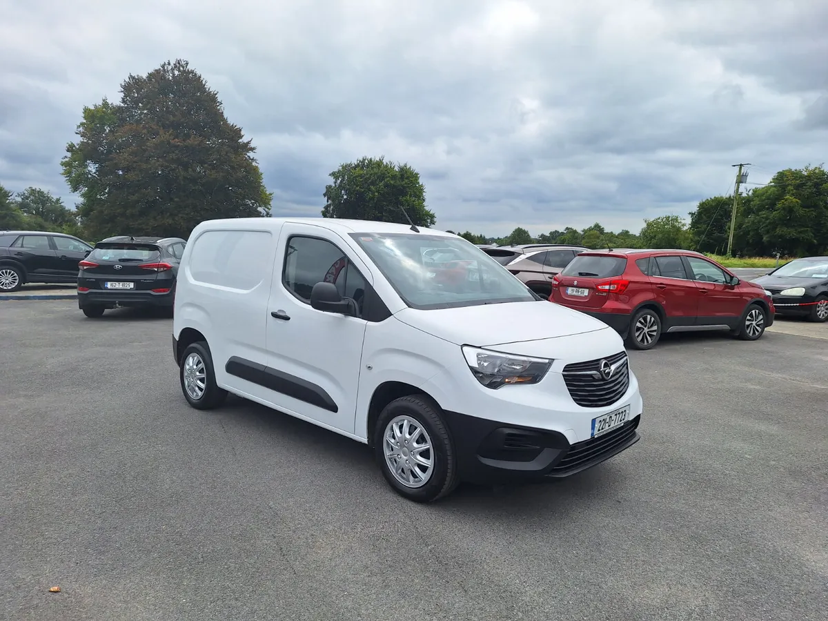 Opel Combo 1.5 Diesel 3 Seater *Immaculate/High S - Image 1