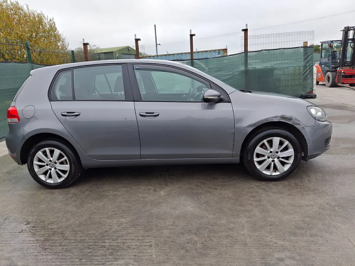 *2011 VW Golf 1.6L TDI - Image 3