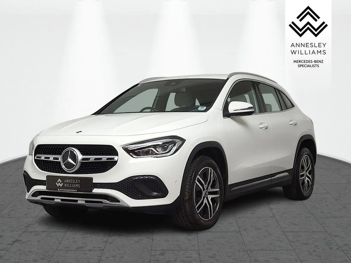 Mercedes-Benz GLA GLA 180 Auto Progressive - Image 4