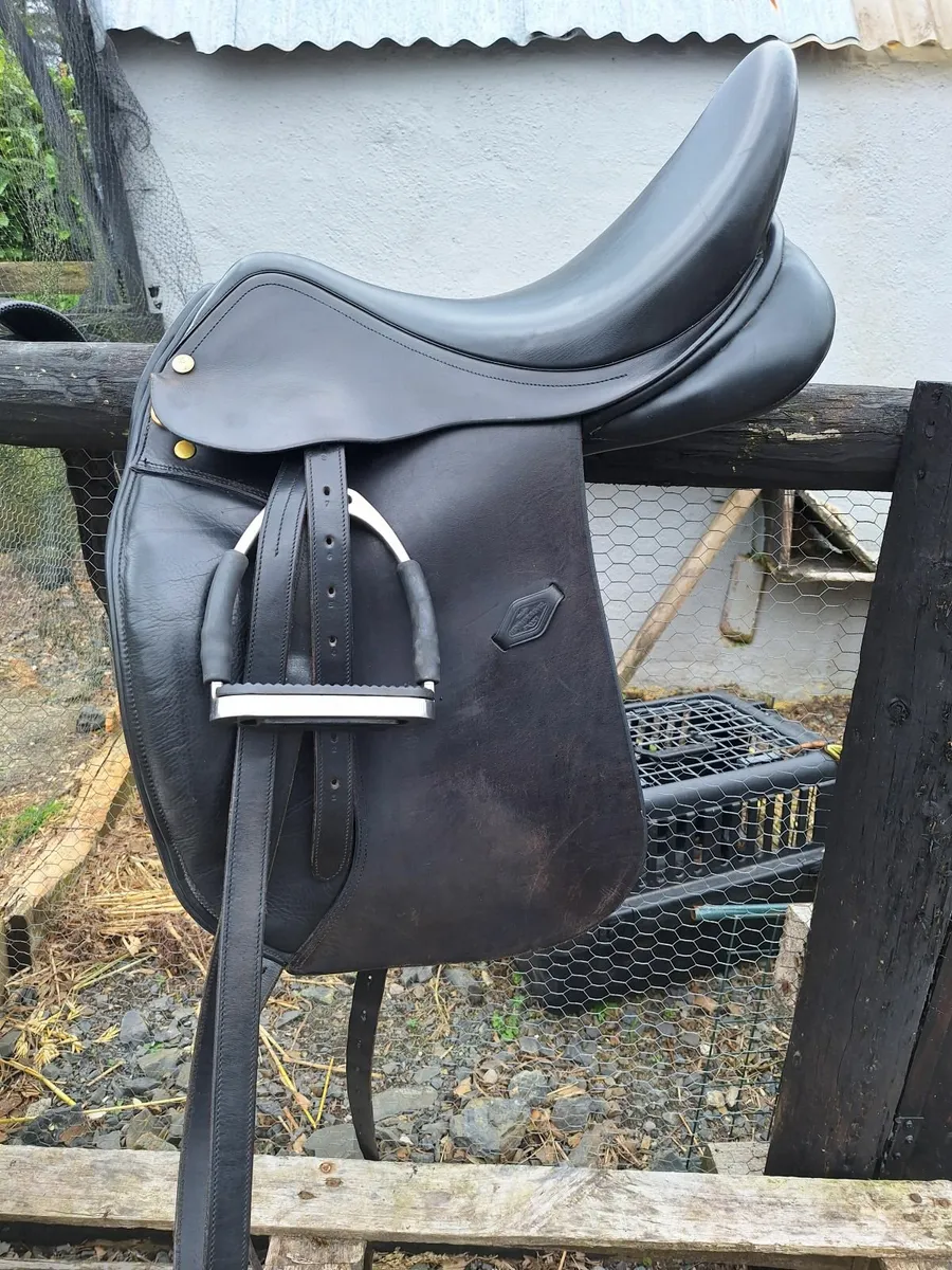 Henri De rivel dressage saddle - Image 4