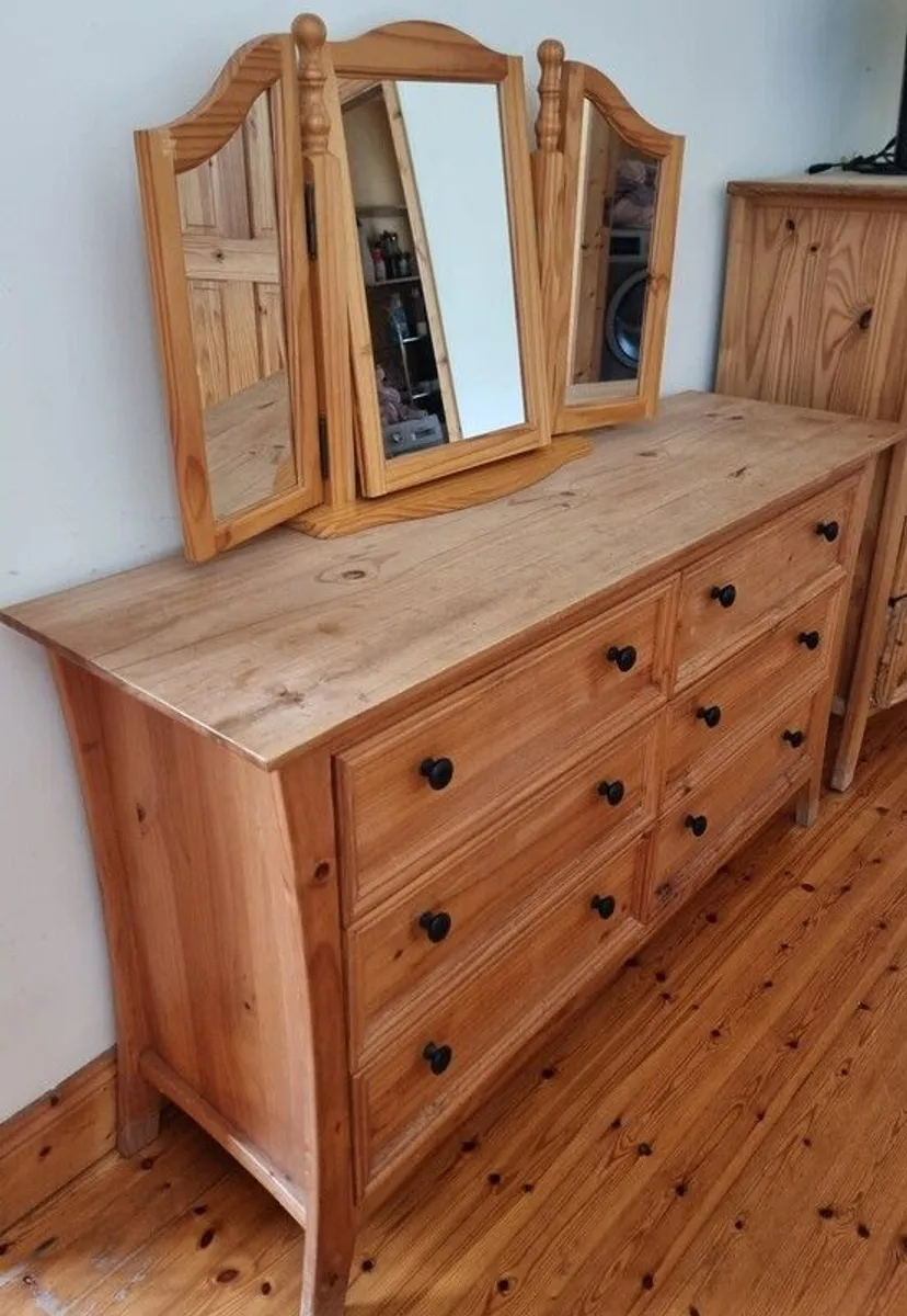Dressing Chest of drawers with Matching Mirror - Image 2