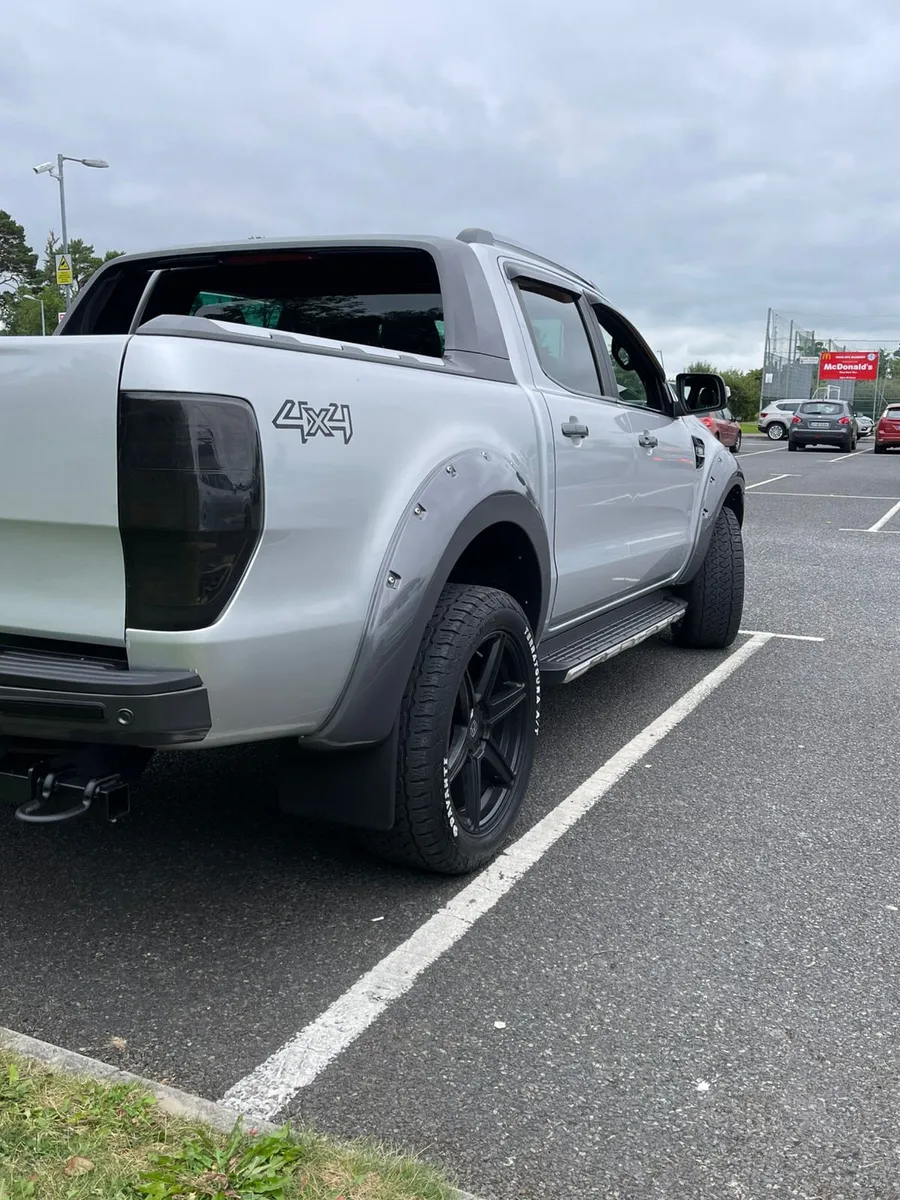 Ford Ranger 2019 3.2 Automatic Wildtrak - Image 3