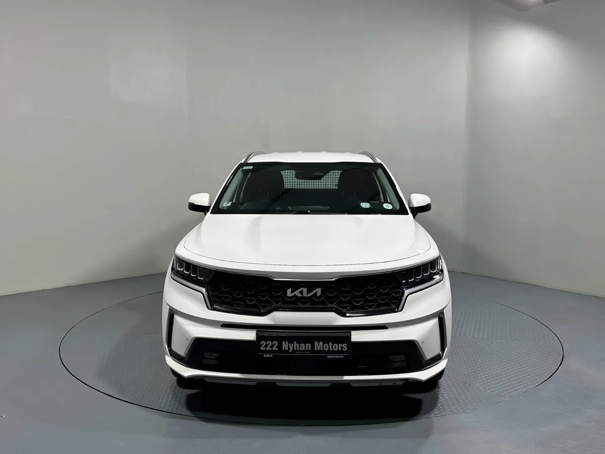 Kia Sorento 4 Wheel Drive 2.2 Crdi Auto N1 222 - Image 2