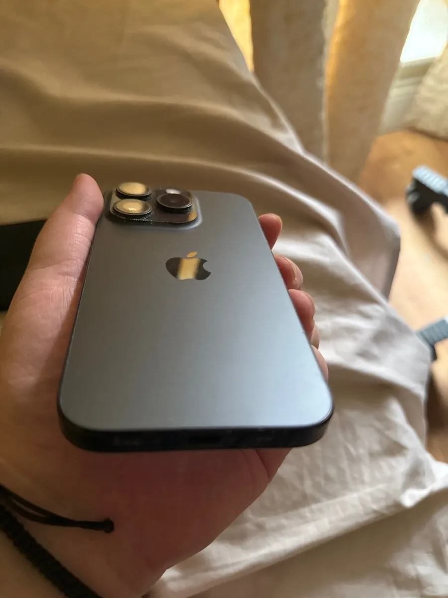 Iphone 15 pro 128gb - Image 4