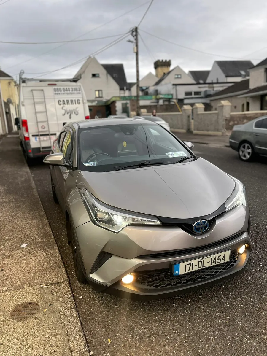 Car - Image 2