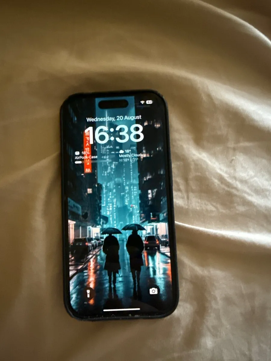 Iphone 15 pro 128gb - Image 1