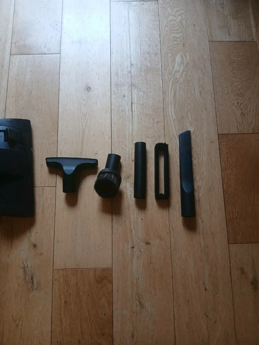 Henry Hoover - Image 4