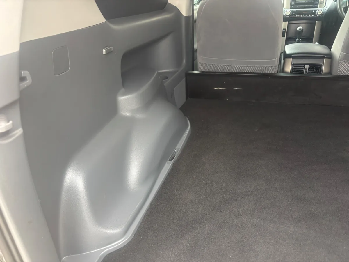Toyota Land Cruiser 2013 - Image 3