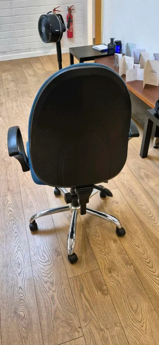 Office Chairs - Image 2