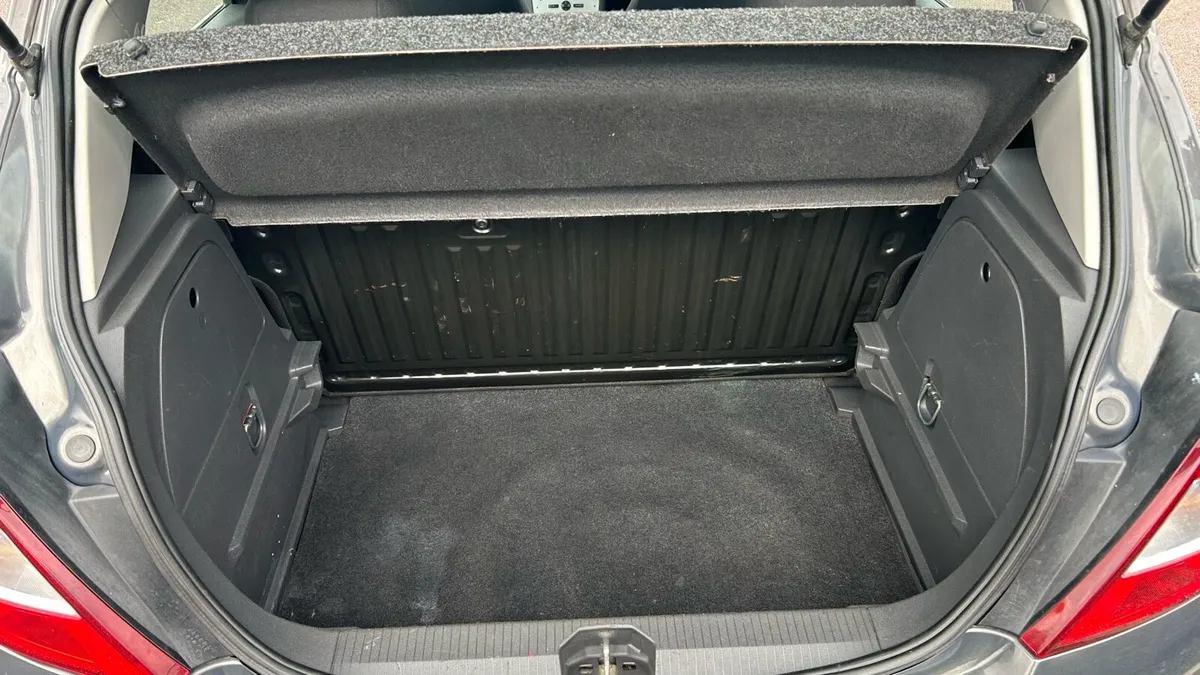 Lovely 1.2 Corsa Test to Feb 2026 - Image 3