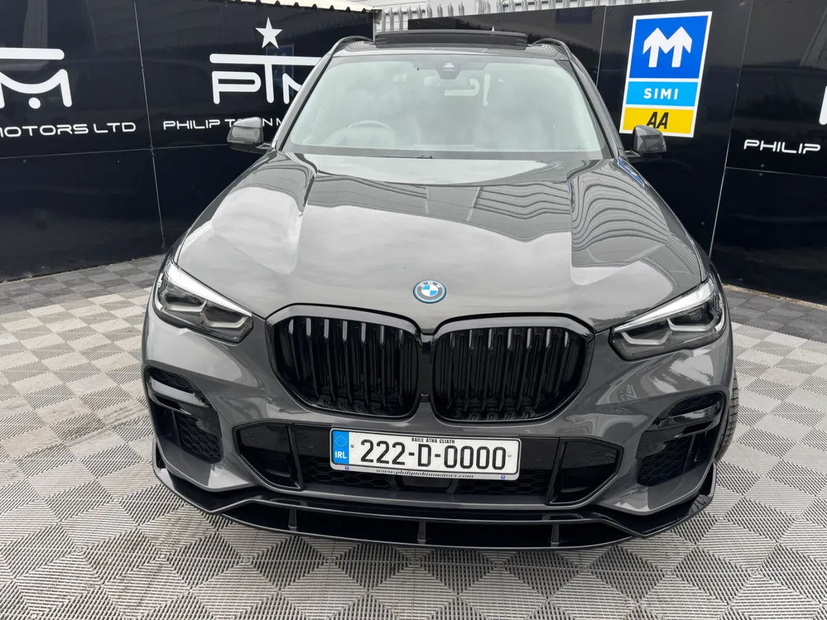 BMW X5 45E M SPORT PRO X DRIVE AUTO HUGE SPEC - Image 4