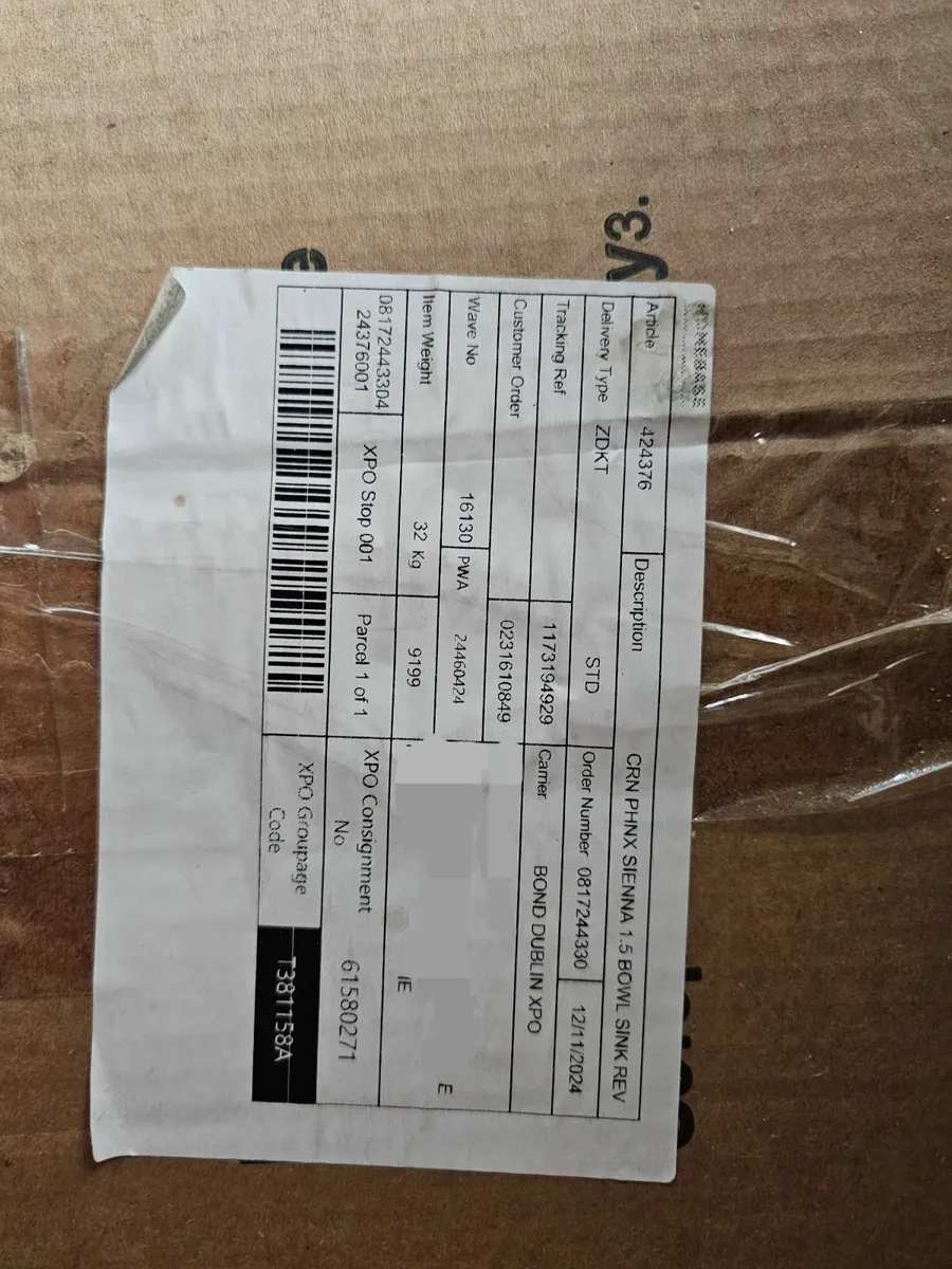 New unused 1.5 bowl Ceramic kitchen sink - Image 2