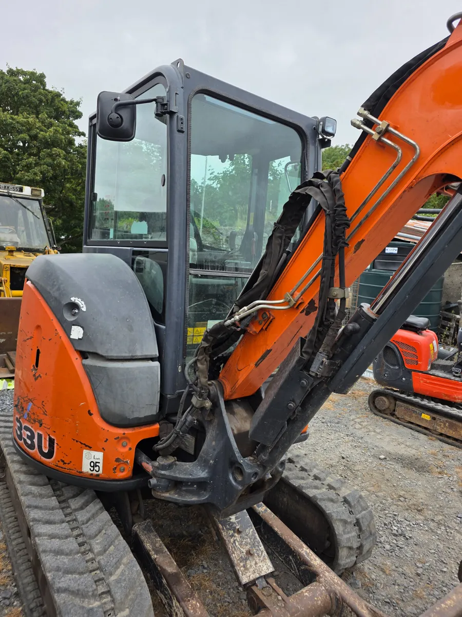 Hitachi  33 - Image 4