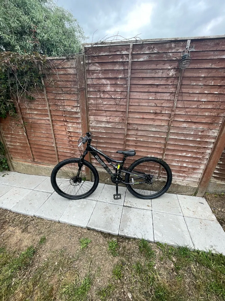 Child’s bike - Image 4