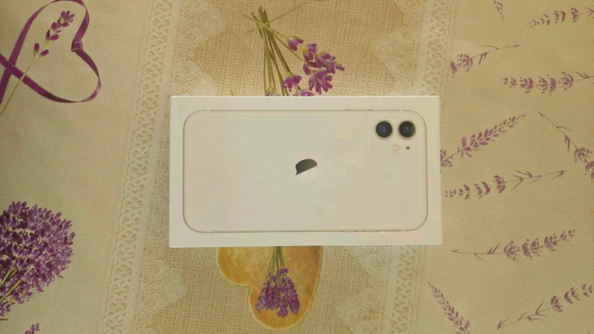 Iphone 11 64gb 100% battery health - Image 4