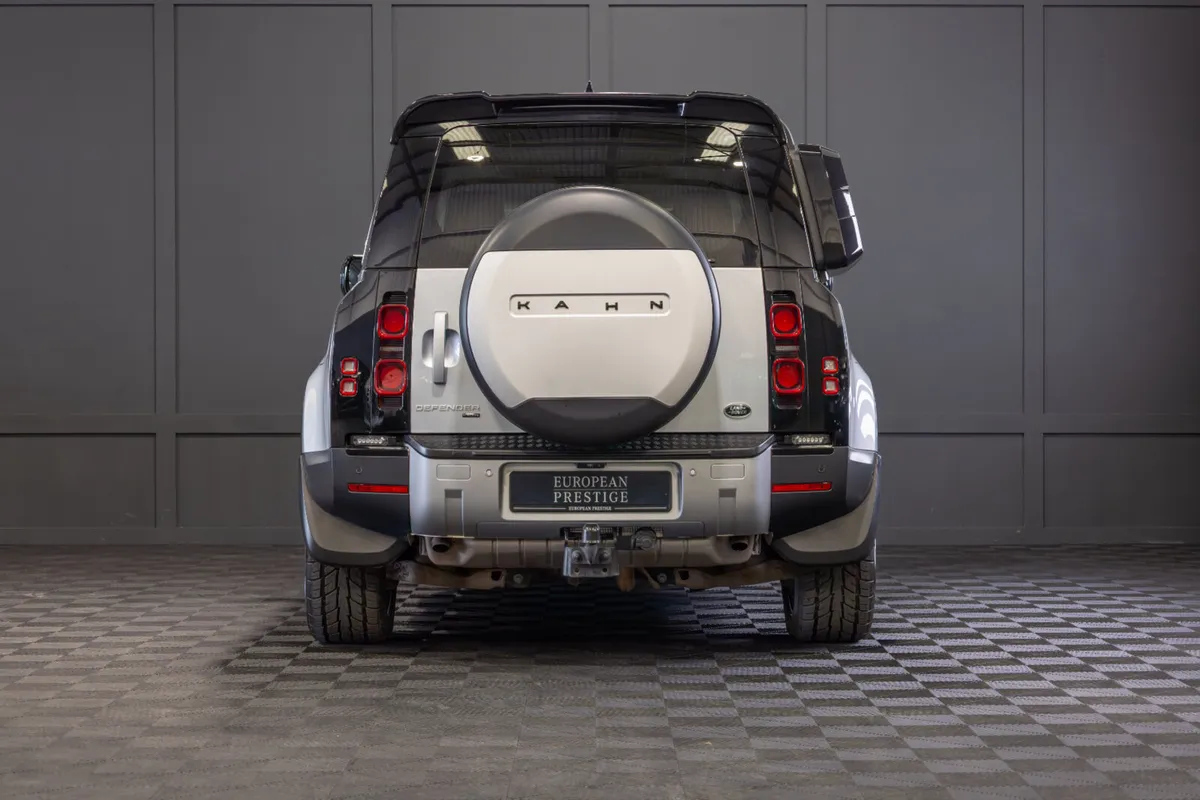 212 Land Rover Defender 110 S P400e - Image 4