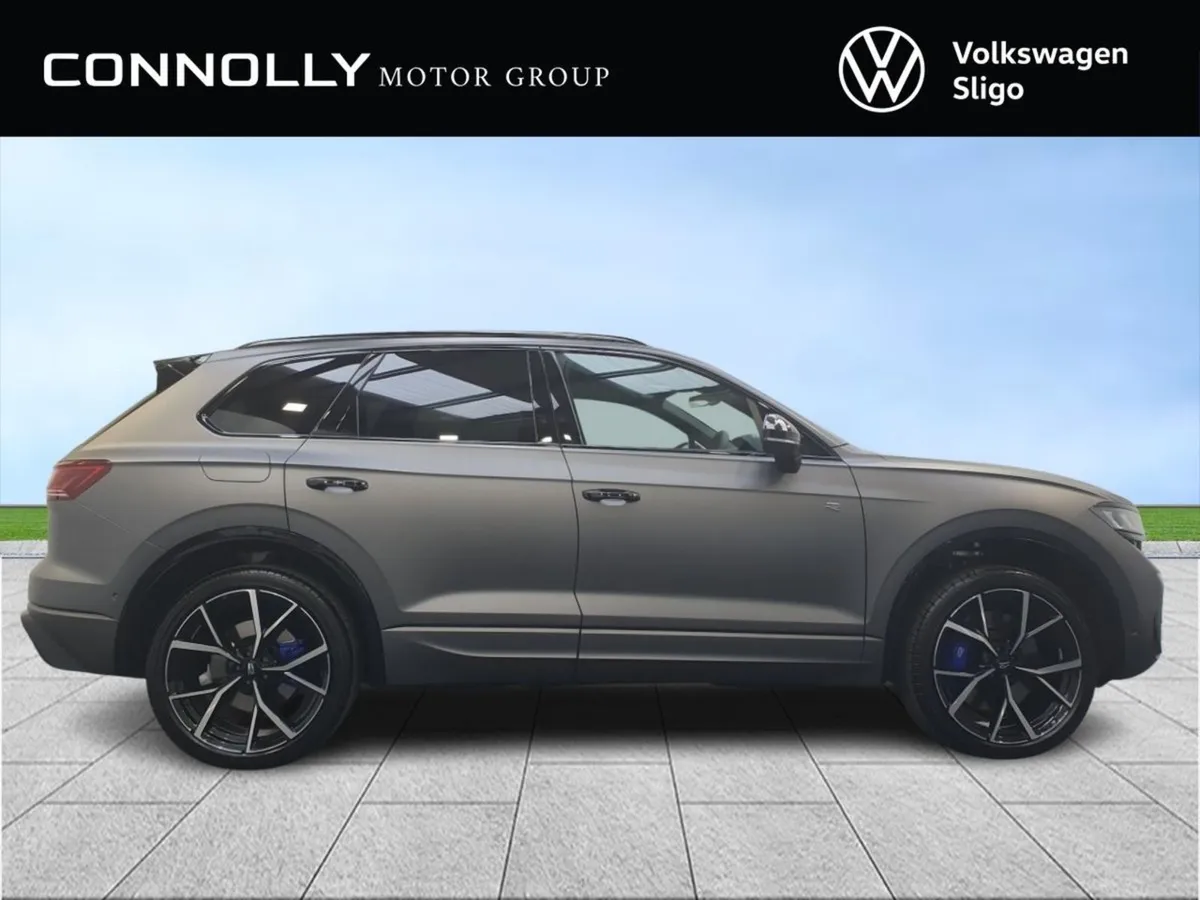 Volkswagen Touareg R 3.0 TSI Phev 462HP - Image 2