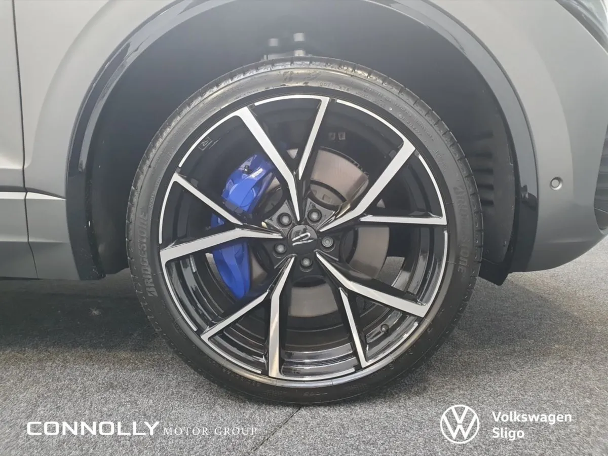 Volkswagen Touareg R 3.0 TSI Phev 462HP - Image 4
