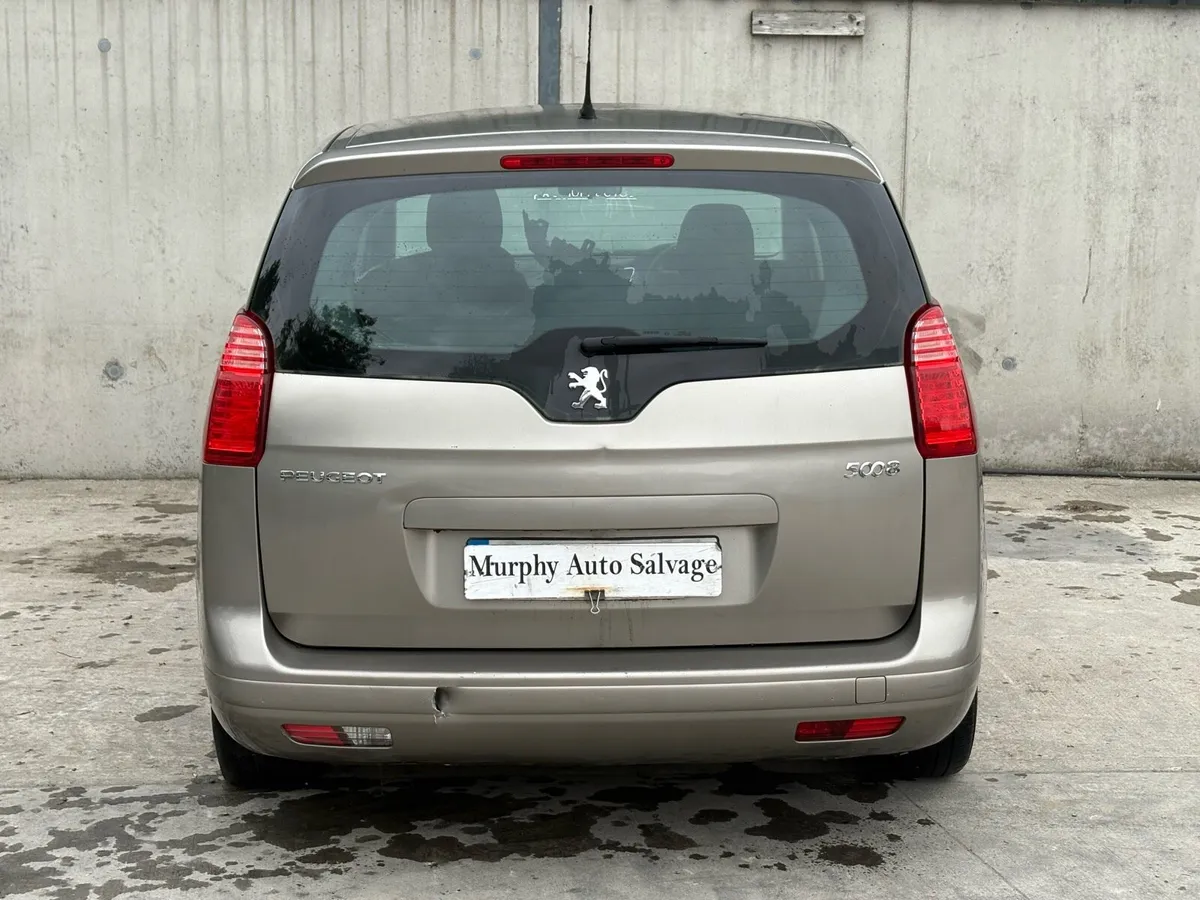 2010 Peugeot 5008 for parts - Image 4