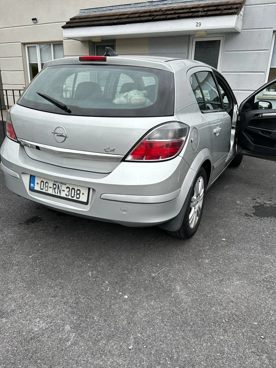 Car - Image 2