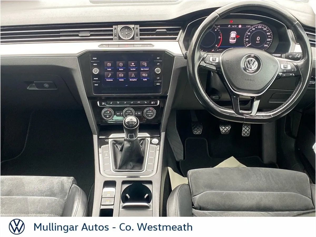 Volkswagen Passat 2.0 TDI 150HP Highline - Image 2