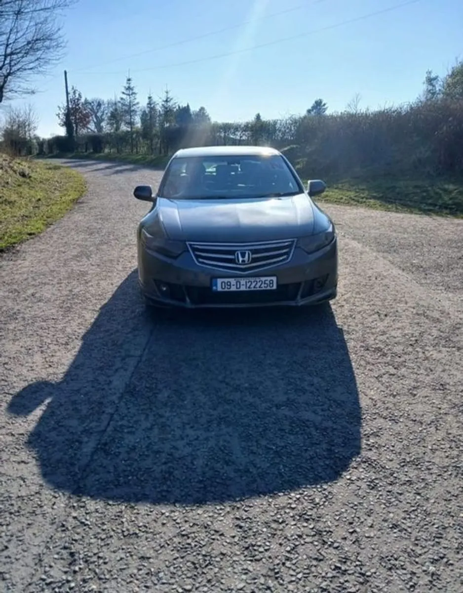 2009 Honda Accord Diesel - Image 2
