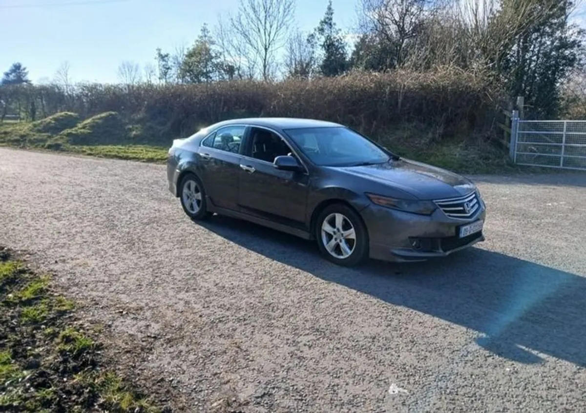 2009 Honda Accord Diesel - Image 3