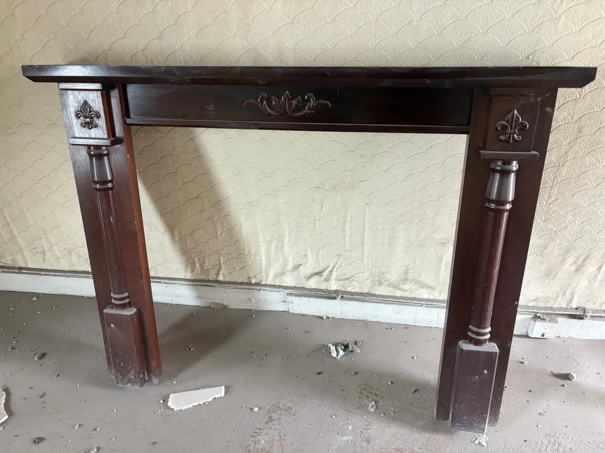 Fireplace surround - Image 1