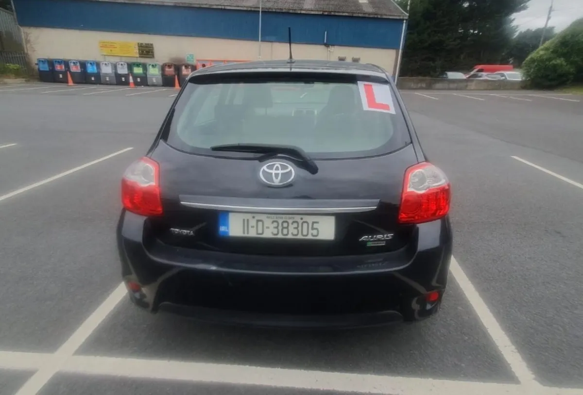 Toyota Auris 2011, 1.3 Petrol - Image 4
