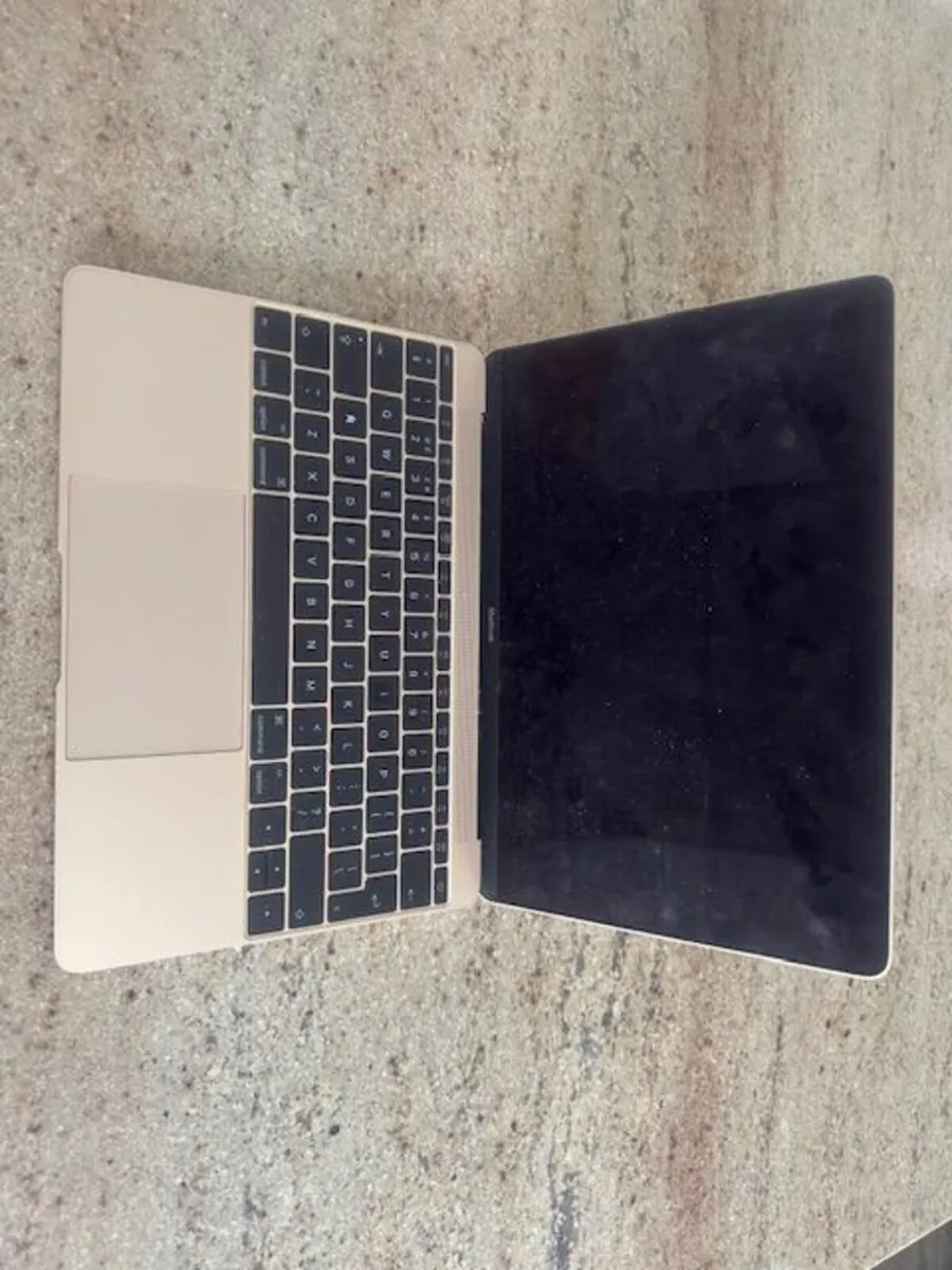 Apple Laptop Mac OS High Sierra - Image 1