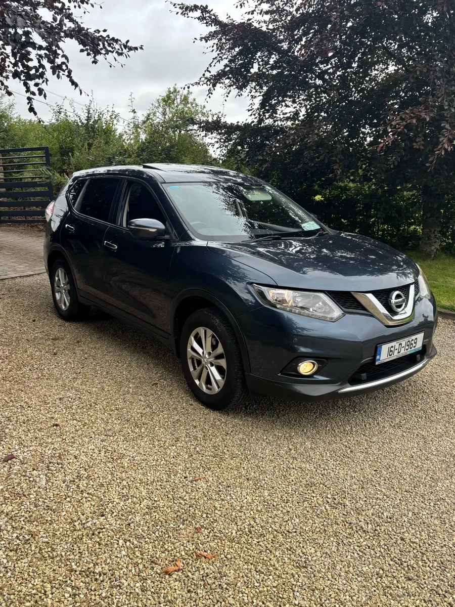 2016 Nissan X Trail Moon Roof - Image 3