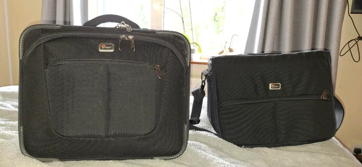Lowepro camera bag - Image 1