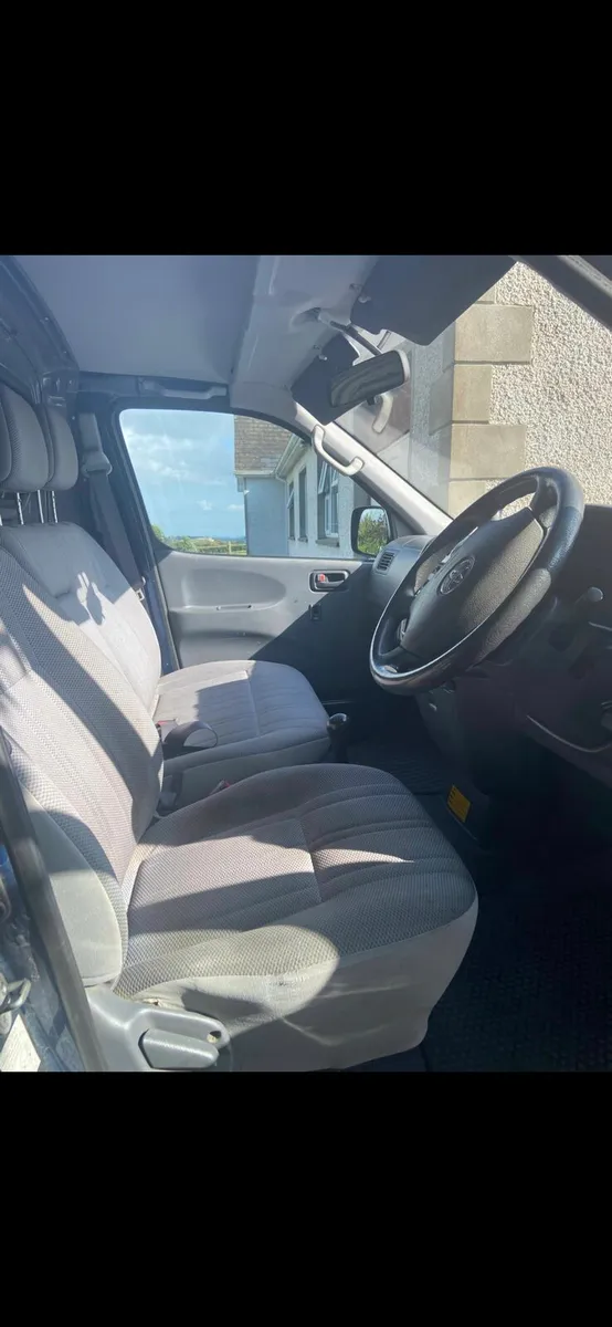 Toyota Hiace - Image 2