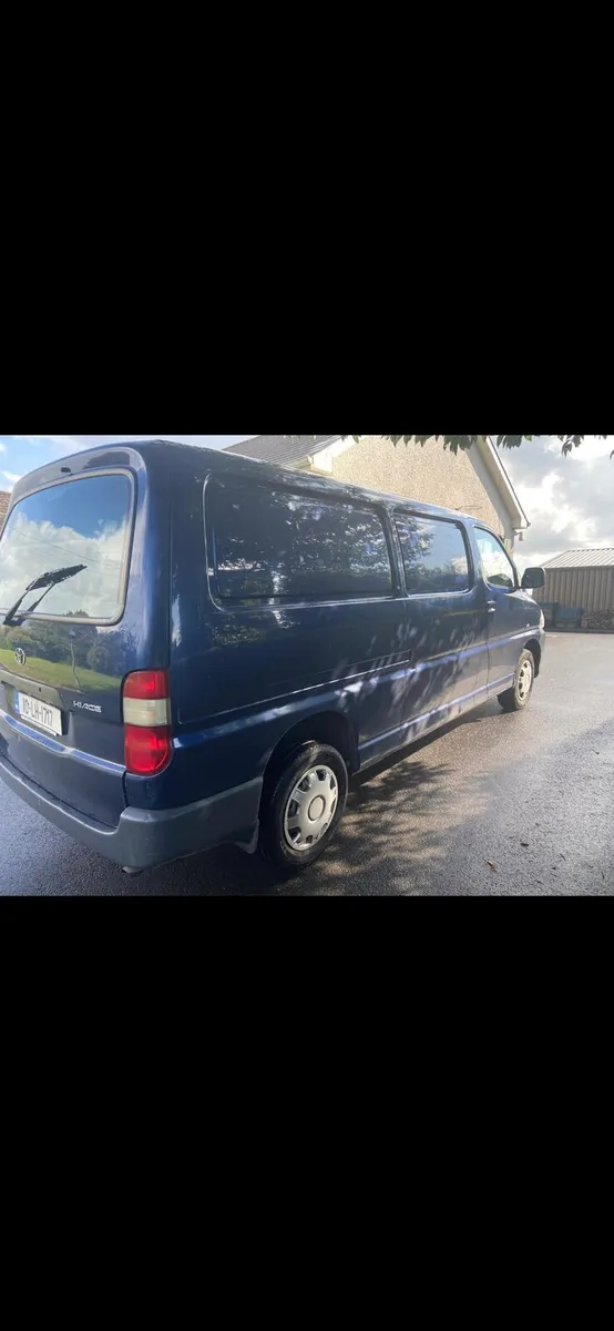 Toyota Hiace - Image 4