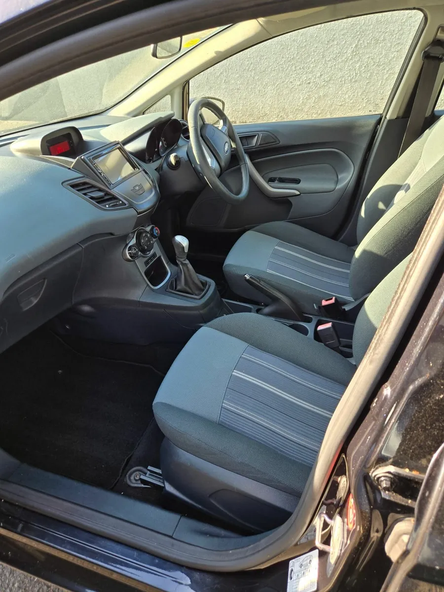 Ford Fiesta 2009 - Image 3