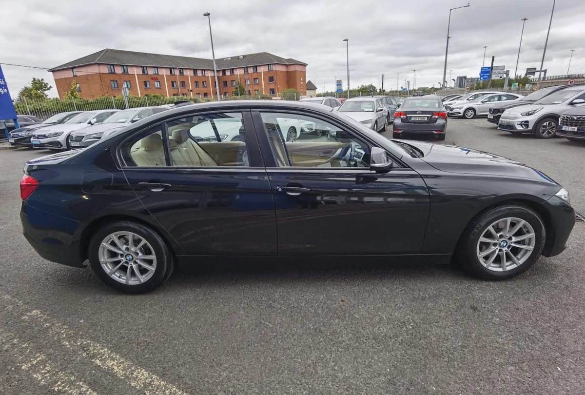 BMW 3 SERIES 320D EFFICIENT DYNAMICS PLUS AUTO - Image 4