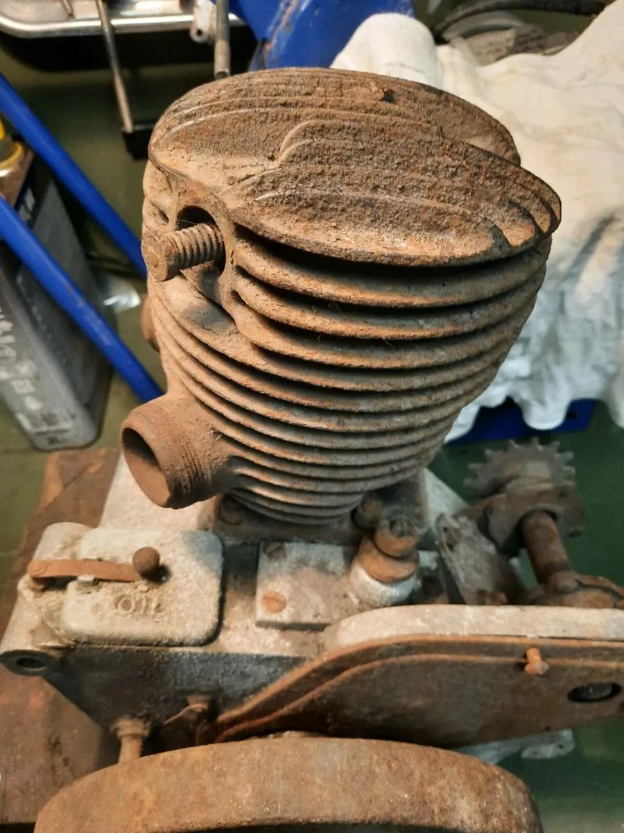 Velocette GTP engine - Image 1
